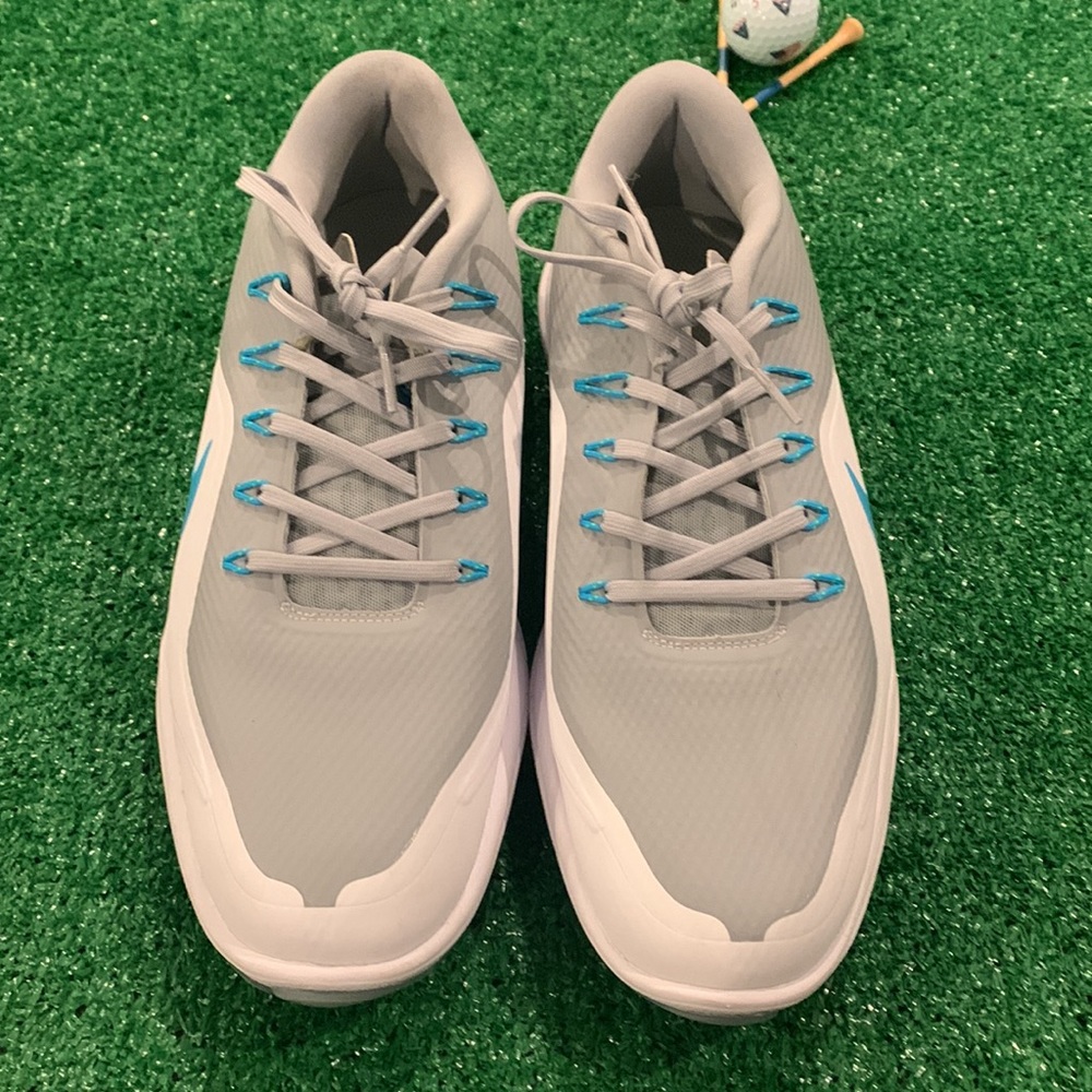 NWOB Mens Nike Lunarlon golf spikes. Size 9. - Picture 4 of 6